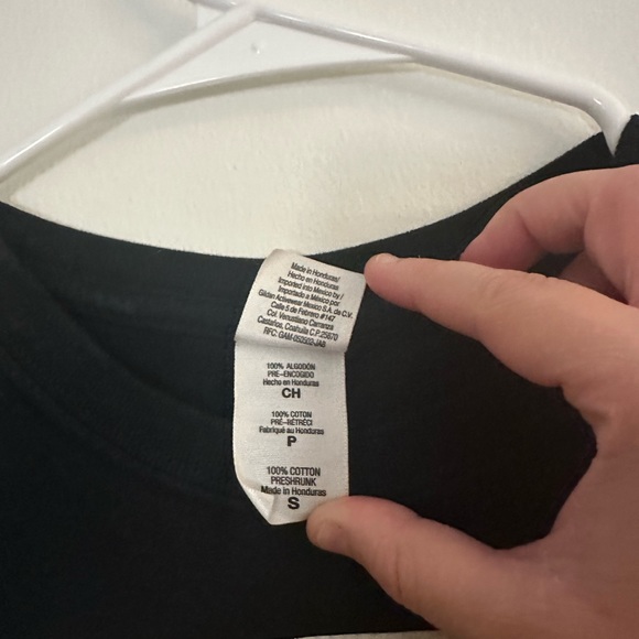 Taylor Swift Official 2013 Red Tour Merchandise T-Shirt Size Small - Picture 3 of 4